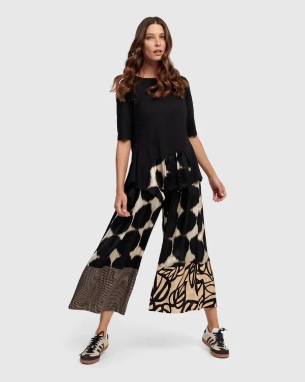 Alembika. Serene Pant.