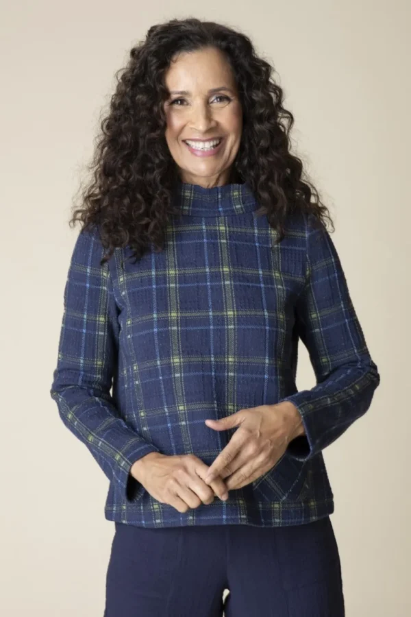 Habitat. Plaid Pocket Pullover In Speckled Knit.
