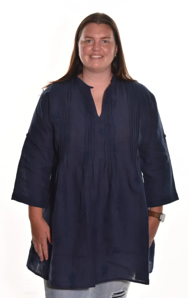 Lea. Embroidered Pintuck Tunic In Medium Weight Linen.