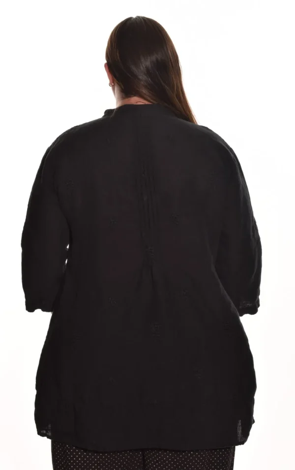 Lea. Embroidered Pintuck Tunic In Medium Weight Linen.