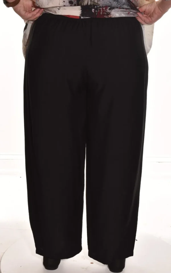 3 Potato. Flowy Pant.