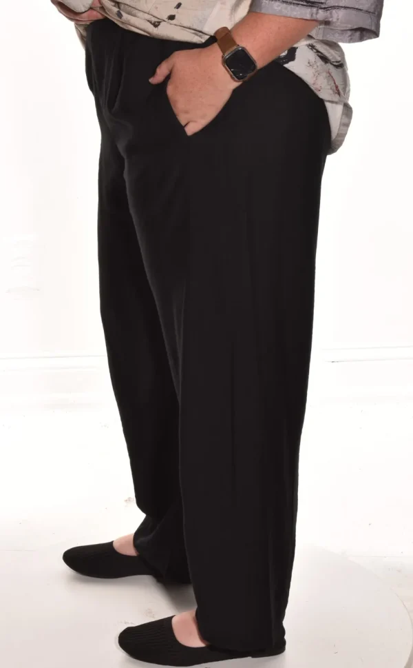 3 Potato. Flowy Pant.