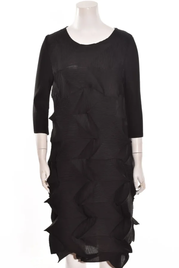 Vanite Couture. Dress In Black.
